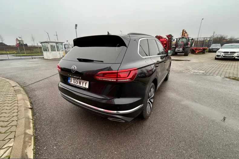 Volkswagen Touareg din 2021 cu 51.884 km - oferta VOL216973 - foto 5