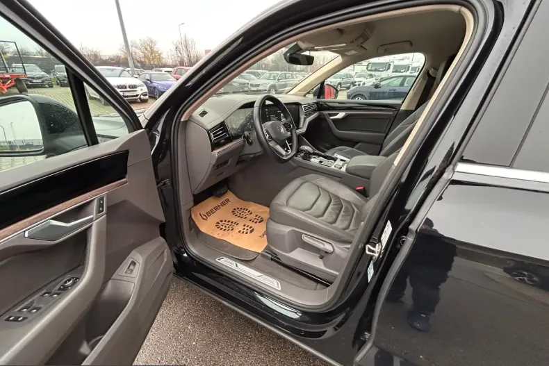 Volkswagen Touareg din 2021 cu 51.884 km - oferta VOL216973 - foto 10