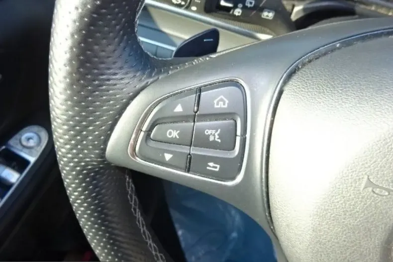 Mercedes-Benz V 220 (Clasa V) din 2023 cu 79.986 km - oferta MER216983 - foto 15