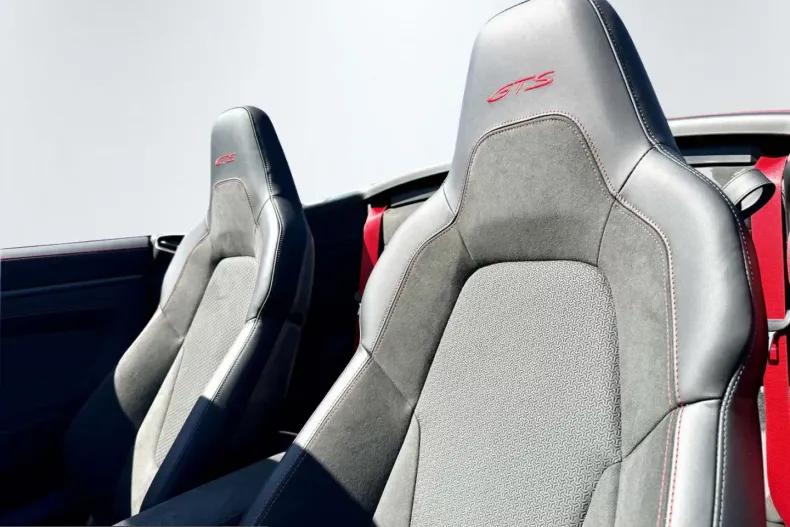 Porsche 992 din 2025 cu 560 km - oferta POR216989 - foto 13