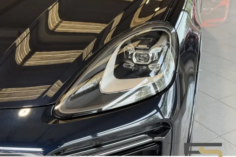Porsche Cayenne din 2022 cu 68.996 km - oferta POR216990 - foto 8