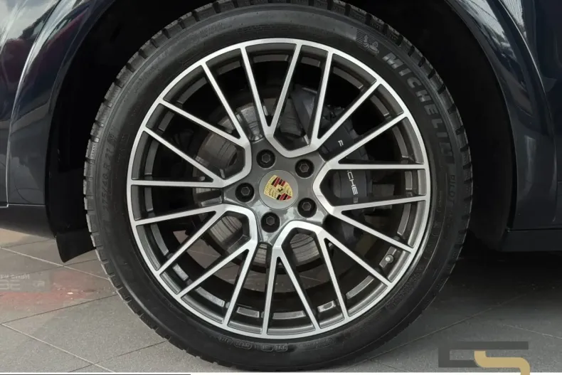 Porsche Cayenne din 2022 cu 68.996 km - oferta POR216990 - foto 9