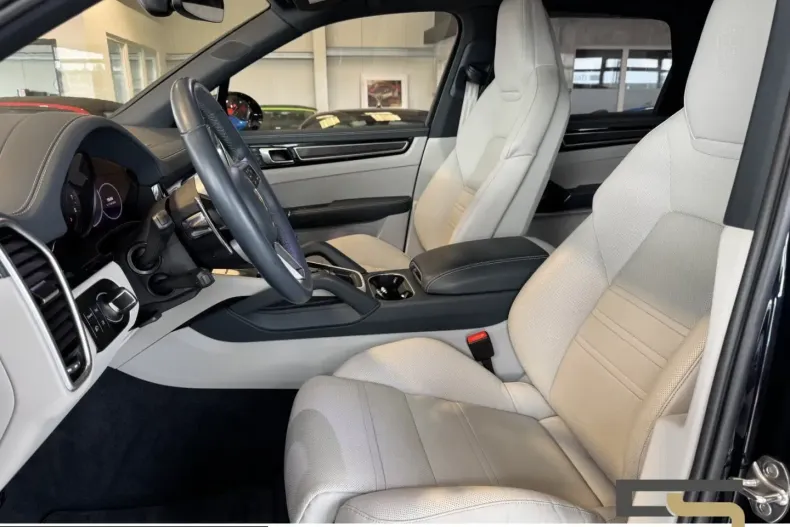 Porsche Cayenne din 2022 cu 68.996 km - oferta POR216990 - foto 13