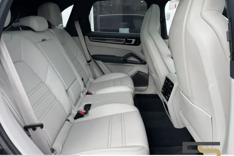 Porsche Cayenne din 2022 cu 68.996 km - oferta POR216990 - foto 22