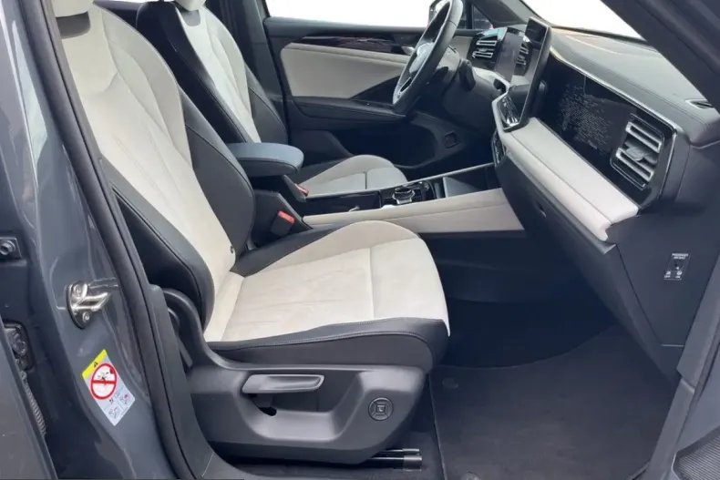 Volkswagen Tiguan din 2025 cu 12.950 km - oferta VOL216995 - foto 11