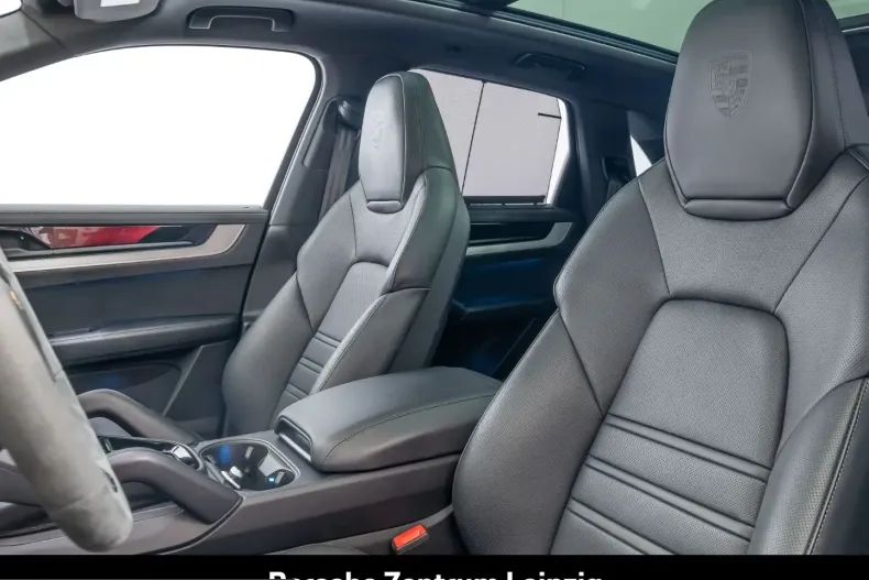 Porsche Cayenne din 2024 cu 31.365 km - oferta POR217003 - foto 9