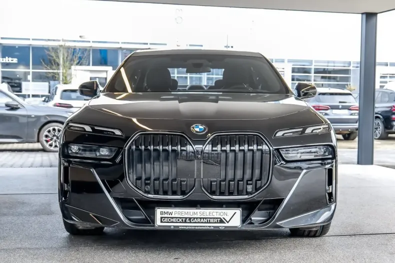 BMW 740 (Seria 7) din 2025 cu 18.810 km - oferta BMW217015 - foto 2