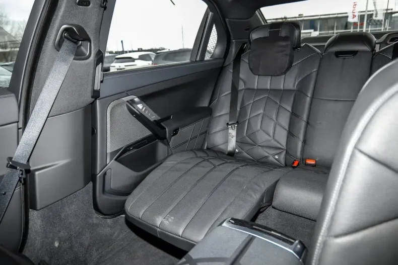 BMW 740 (Seria 7) din 2025 cu 18.810 km - oferta BMW217015 - foto 7