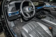 BMW 740 (Seria 7) din 2025 cu 18.810 km - oferta BMW217015 - foto 9
