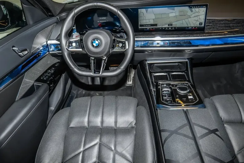 BMW 740 (Seria 7) din 2025 cu 18.810 km - oferta BMW217015 - foto 16