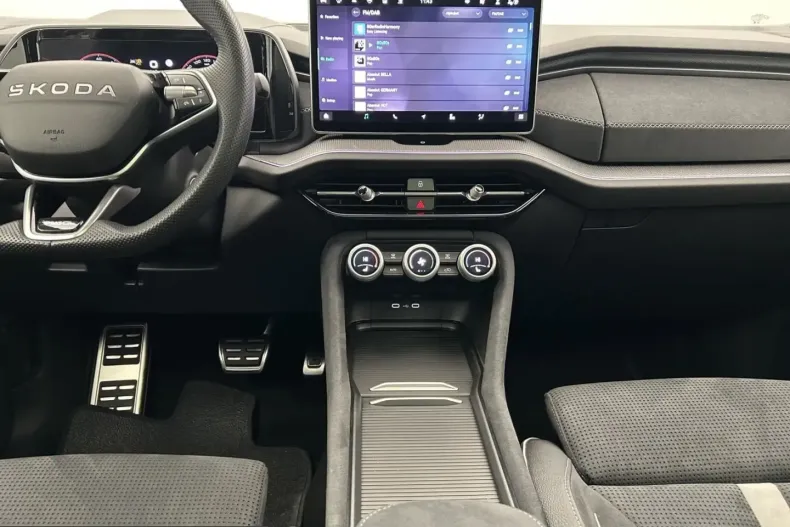 Skoda Kodiaq din 2025 cu 27.275 km - oferta SKO217020 - foto 7