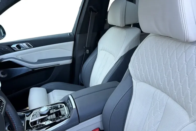 BMW X7 (Seria X) din 2025 cu 13.253 km - oferta BMW217022 - foto 17