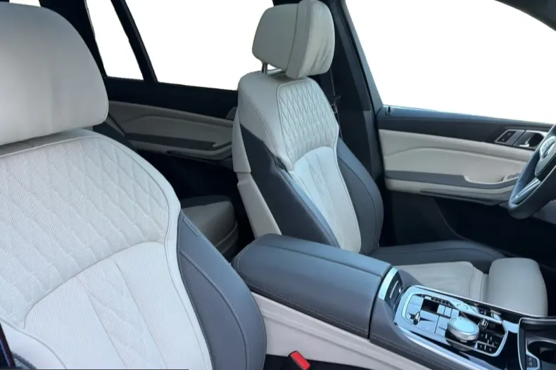 BMW X7 (Seria X) din 2025 cu 13.253 km - oferta BMW217022 - foto 18