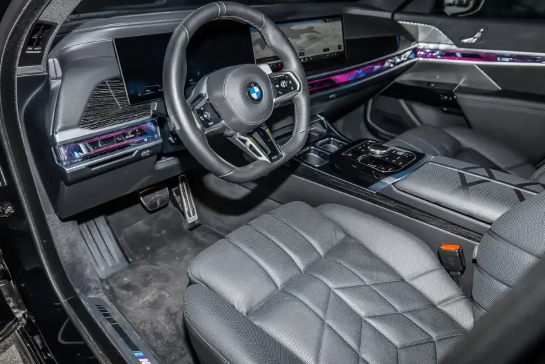 BMW 740 (Seria 7) din 2025 cu 10.110 km - oferta BMW217028 - foto 10