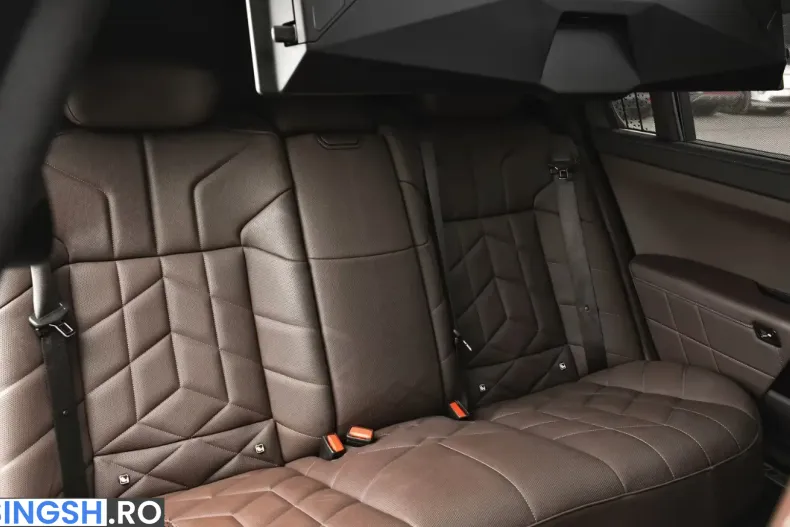 BMW 750 (Seria 7) din 2025 cu 31.170 km - oferta BMW217029 - foto 11
