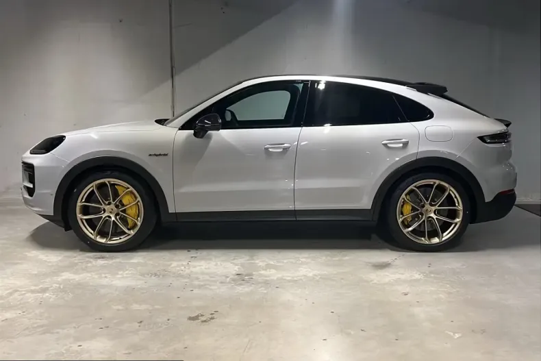 Porsche Cayenne din 2026 cu 0 km - oferta POR217033 - foto 4