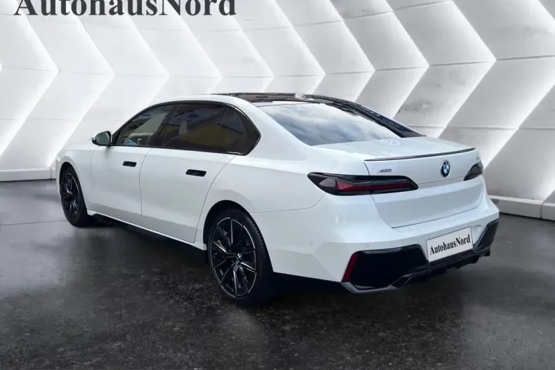 BMW 740 (Seria 7) din 2025 cu 28.045 km - oferta BMW217037 - foto 4