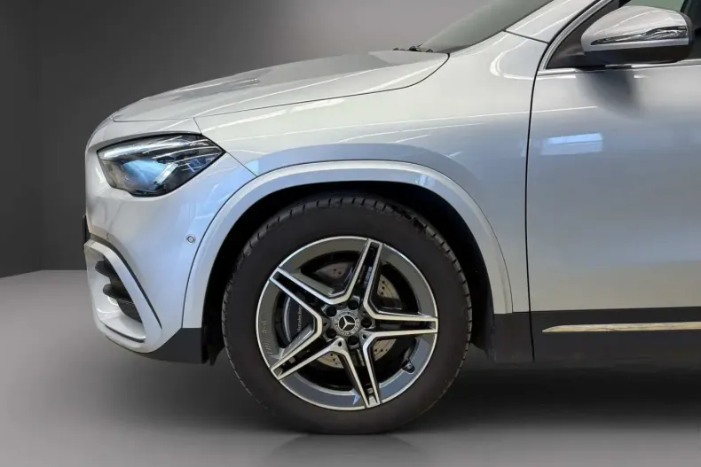 Mercedes-Benz GLA 220 (Clasa GLA) din 2024 cu 22.874 km - oferta MER217045 - foto 4
