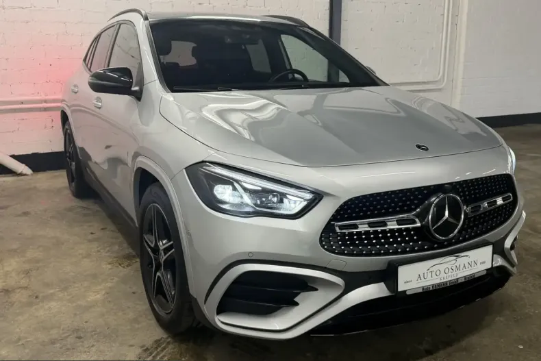 Mercedes-Benz GLA 220 (Clasa GLA) din 2023 cu 34.545 km - oferta MER217048 - foto 1