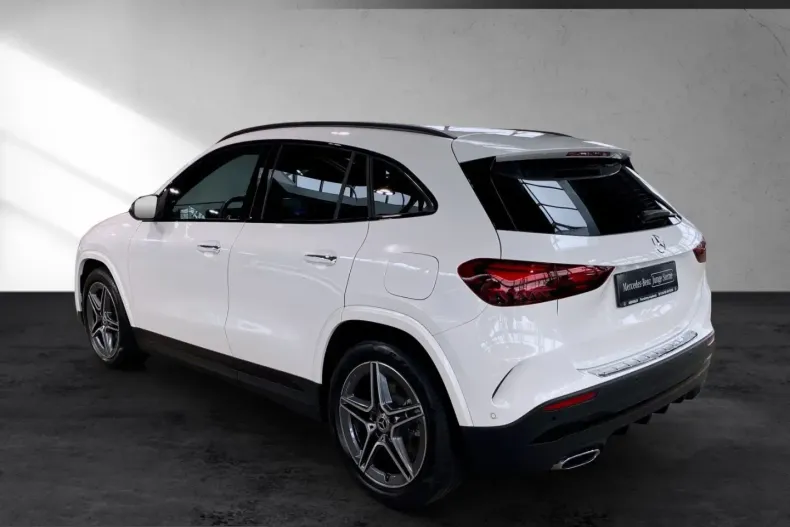 Mercedes-Benz GLA 220 (Clasa GLA) din 2024 cu 15.598 km - oferta MER217049 - foto 4