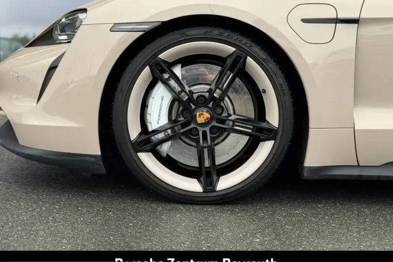 Porsche Taycan din 2023 cu 42.500 km - oferta POR217053 - foto 8