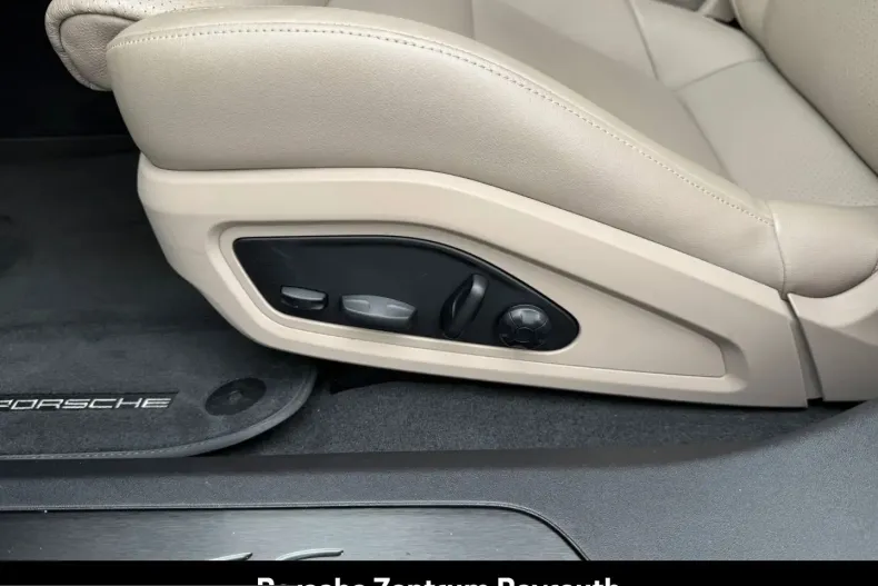 Porsche Taycan din 2023 cu 42.500 km - oferta POR217053 - foto 36