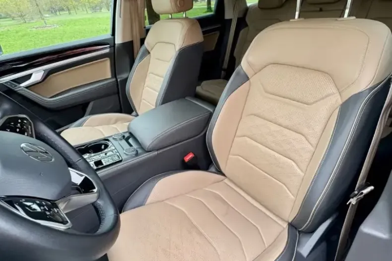 Volkswagen Touareg din 2023 cu 56.300 km - oferta VOL217059 - foto 4