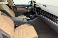 Volkswagen Touareg din 2025 cu 25.290 km - oferta VOL217060 - foto 2