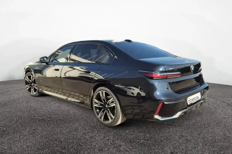BMW 740 (Seria 7) din 2025 cu 25.853 km - oferta BMW217062 - foto 2