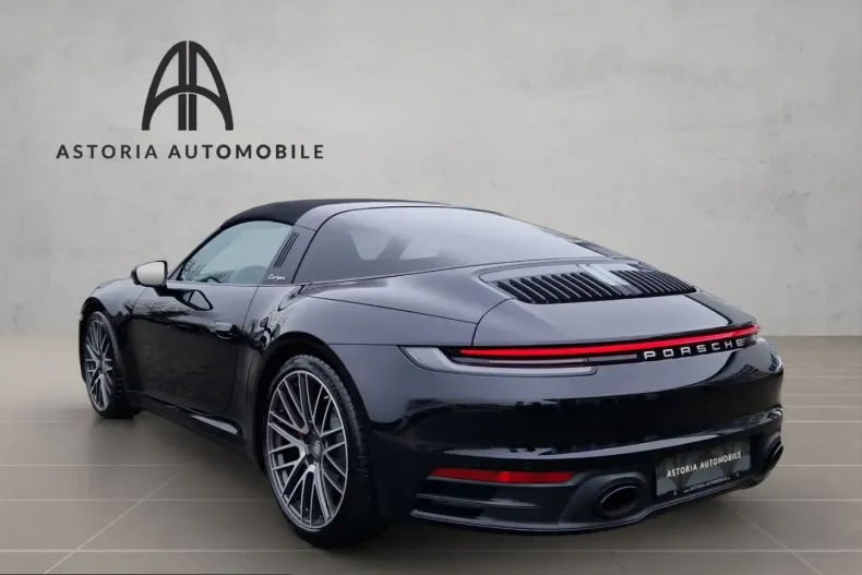 Porsche 992 din 2024 cu 12.750 km - oferta POR217063 - foto 4