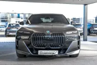 BMW 750 (Seria 7) din 2024 cu 44.878 km - oferta BMW217064 - foto 3