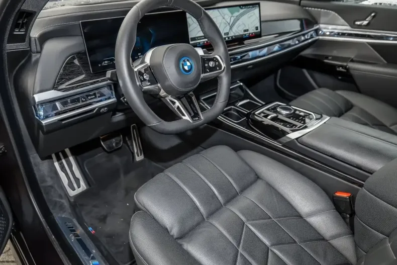 BMW 750 (Seria 7) din 2024 cu 44.878 km - oferta BMW217064 - foto 8
