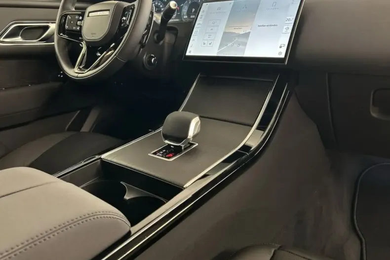 Land Rover Range Rover Velar din 2025 cu 6.127 km - oferta LAN217068 - foto 14
