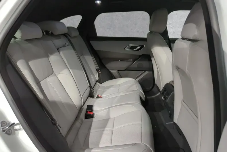 Land Rover Range Rover Velar din 2024 cu 10.500 km - oferta LAN217069 - foto 12