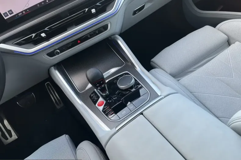 BMW XM (Seria X) din 2024 cu 2.948 km - oferta BMW217070 - foto 12