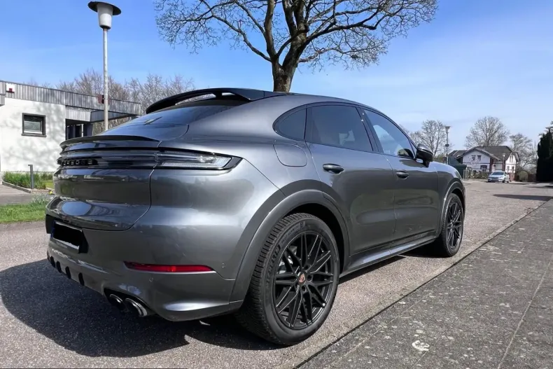 Porsche Cayenne din 2025 cu 17.500 km - oferta POR217075 - foto 2