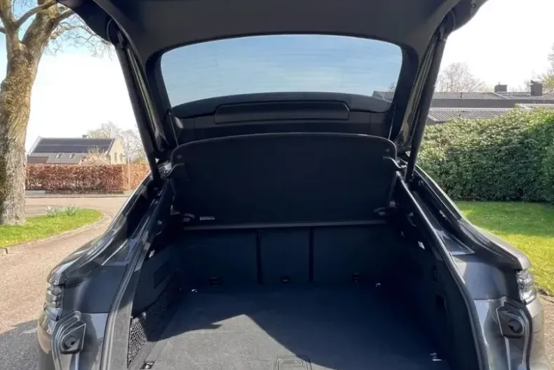 Porsche Cayenne din 2025 cu 17.500 km - oferta POR217075 - foto 4