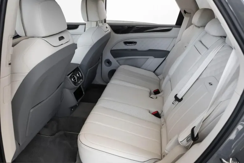 Bentley Bentayga din 2025 cu 11.500 km - oferta BEN217079 - foto 9