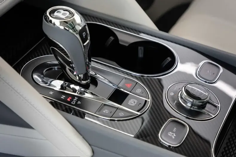 Bentley Bentayga din 2025 cu 11.500 km - oferta BEN217079 - foto 12