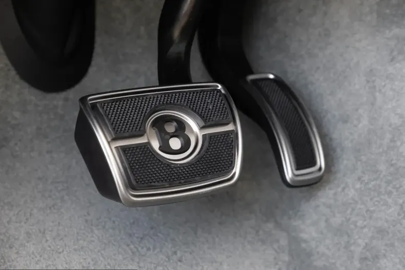 Bentley Bentayga din 2025 cu 11.500 km - oferta BEN217079 - foto 23