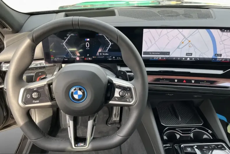 BMW 550 (Seria 5) din 2025 cu 24.428 km - oferta BMW217082 - foto 7