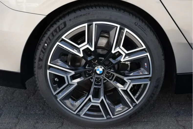 BMW 520 (Seria 5) din 2025 cu 28.103 km - oferta BMW217089 - foto 10