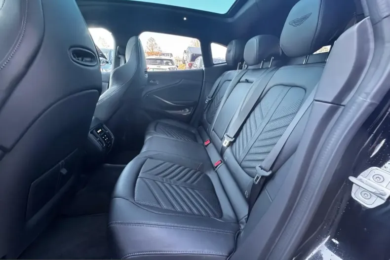 Aston Martin DBX din 2024 cu 22.500 km - oferta AST217093 - foto 12
