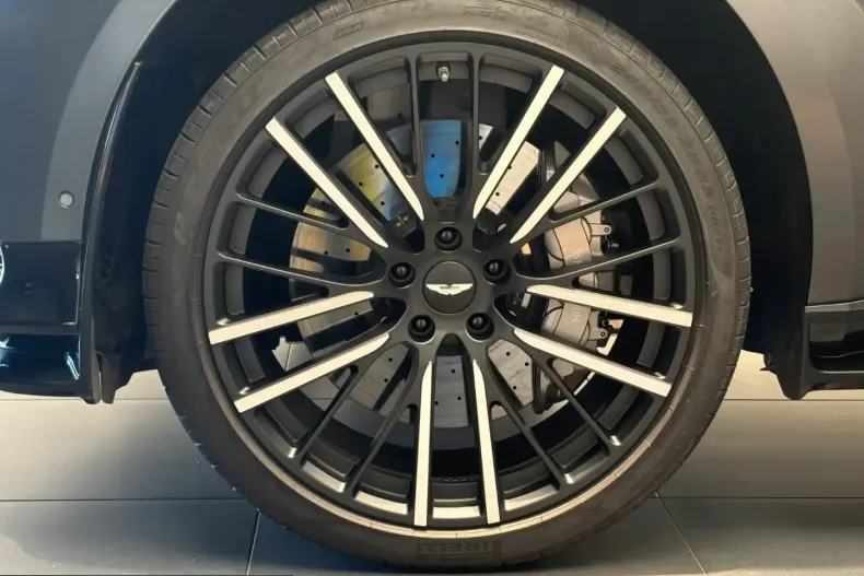Aston Martin DBX din 2023 cu 26.500 km - oferta AST217094 - foto 18