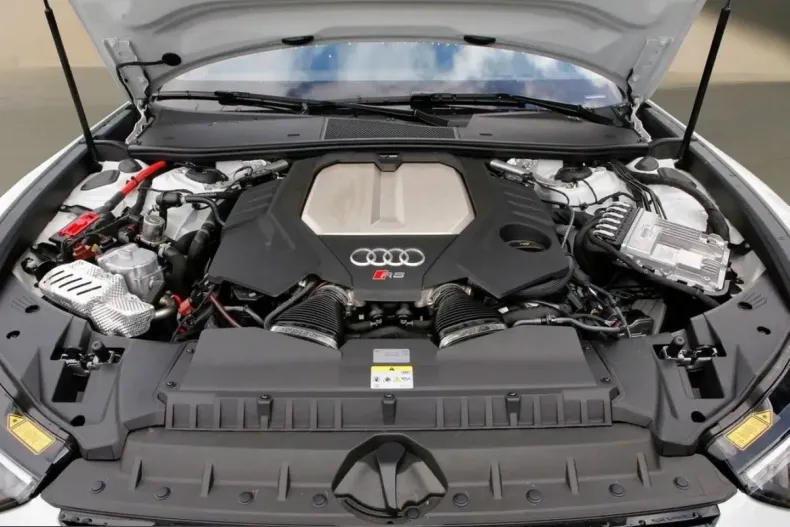 Audi RS6 din 2025 cu 12.400 km - oferta AUD217102 - foto 10