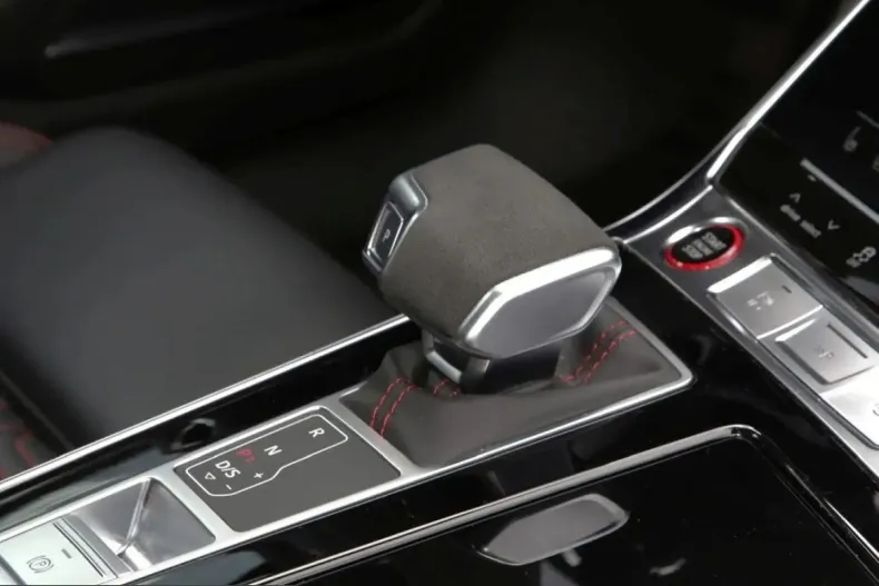 Audi RS6 din 2025 cu 12.400 km - oferta AUD217102 - foto 13