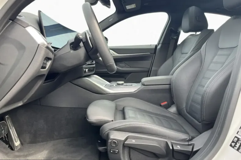 BMW 420d (Seria 4) din 2025 cu 8.483 km - oferta BMW217103 - foto 9