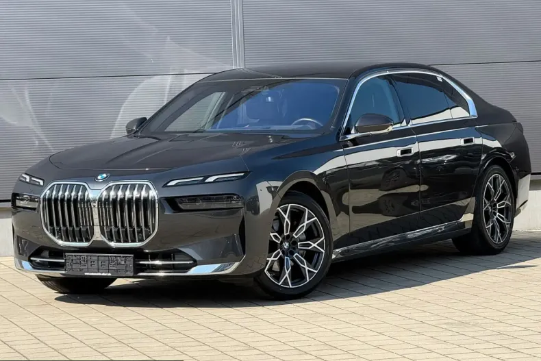 BMW 740 (Seria 7) din 2024 cu 44.640 km - oferta BMW217105 - foto 4