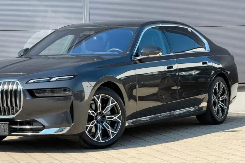 BMW 740 (Seria 7) din 2024 cu 44.640 km - oferta BMW217105 - foto 6