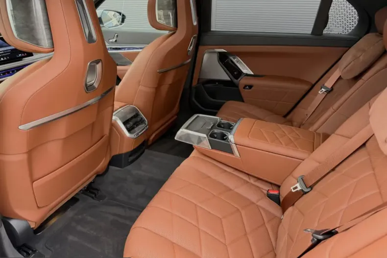 BMW 740 (Seria 7) din 2024 cu 44.640 km - oferta BMW217105 - foto 17